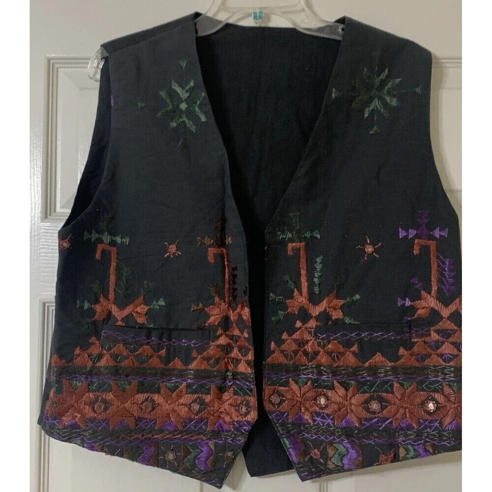 Southwestern American Indian Embroidered‎ Stitched Themed Unbranded Vest (H20)